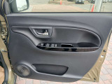 現車確認をお願いいたします。お車を見ていただき、確認・納得し、お車を購入頂けます様に、当社では現車確認をお願いしております。