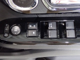 全てのドアガラスを運転席での操作が可能!窓を開けて走るドライブも気持ちがいいですよね!!♪