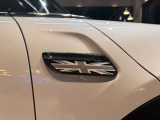 車体横にも小さなユニオンジャックが!!