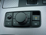 ◆ナビの操作はシンプルで使いやすく、機能を覚えやすいボタン配置で手元を見ることなく操れるようになっています◆