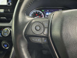 ステアリングスイッチ装備!運転しながら手元でオーディオの操作などができます。