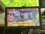 停車時にテレビ視聴が可能。休憩時間などに楽しめます。エンターテイメント機能を活用して、旅を豊かに彩りましょう。