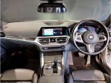 ☆センターパネルを運転席側に僅かに傾けたBMW独特のインパネ☆【駆け抜ける歓び】はここからもスタートしております☆