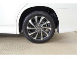 純正17AW!タイヤサイズは205/55R17になります!