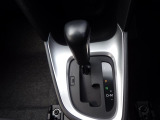 トヨタ認定中古車保証付!(1年間、距離無制限 HV車はHV保証付) 別途延長保証もご用意しております♪ ぜひ現車を確認にご来店ください