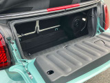 ご遠方の方で、トランクのサイズ感などがわからない方もお気軽にお問い合わせください。実際にセールスマンが測定したり、お客様の立場に立ってご紹介いたします。