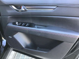運転席ドアトリムの状態です