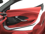 Rosso Ferrariで統一されたスポーティなインテリアに仕上がっております。
