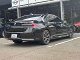 【BMWの伝統-2】時代を超える美しさ。磨き抜かれたエアロダイナミクスが瞳を奪う。一目で伝わるスポーティーなプロポーションは、BMWの走行性能を生み出すのに欠かせない要因の一つです。