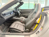 この度は弊社の車両をご覧いただき、誠に有難う御座います。ご質問やご不安な点、ローンシミュレーションなど、お気軽にメールにてお問い合わせくださいませ。