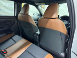 運転席後ろ側です。