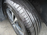 225/60R18