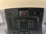 スマートキーや運転席のスイッチで後席両側スライドドアの開閉が可能♪電動だから力を入れてドアを開ける必要が無く、小さなお子様でも簡単に開け閉めでき快適です♪