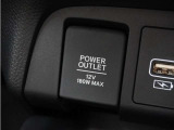 ◆12V電源ソケット◆スマートフォンの充電等にも便利な電源ソケット!使いやすい場所に装備されています。