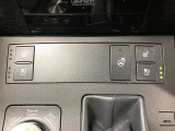 前席シートヒーター&ベンチレーション機能付き。ベンチレーションはシート表面の小さな穴から冷風が出るので暑い夏でも快適にお過ごしいただけます。