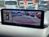 【360&deg;ビューモニター】お車の死角になる部分、いわゆる前方、左右、後方をカメラで疑似的に上から見下ろす格好でモニターに映します☆これで安心して運転に集中できますね☆
