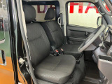 運転席広々