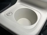 ホットドリンクをちょうど良い温度でキープしてくれる保温機能付きのホッとカップホルダー
