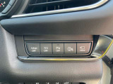 使用頻度の高いスイッチは運転席足元にまとめてあります。