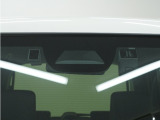 ◆Honda SENSING◆ カメラ等装置で精度の高い検知能力を発揮、安全運転を支援します。ステアリング上のコントローラーに注目!