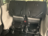 リアシート座面を持ち上げると、背の高い荷物を積むのに便利なトールモードに変身します!多彩なシートアレンジで使い勝手良好!
