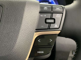レーダークルーズコントロール(車速追従機能)付きです。車速に応じて追従支援してくれるので、ロングドライブも快適です。詳細は販売店スタッフまでおたずねください。