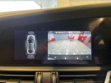 純正ナビの画面が鮮明で、CarPlay対応で使い勝手が良い構成です。