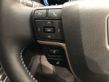 【ステアリングスイッチ】左です。ハンドルから手を離さず、運転に集中したまま手元でオーディオ操作等ができます。
