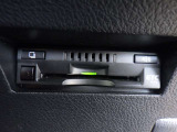 スタッドレス/夏タイヤの保管場所にお困りはありませんか?また、『重くて持ち運びが大変・盗難や劣化が心配!』というお客様の声へお答えします。専用倉庫にて愛車のタイヤを保管致します!
