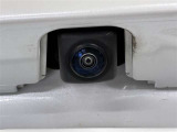 バックモニターが付いているから 後方確認もラクラク、便利な機能ですが直接目視確認することも お忘れなく!!