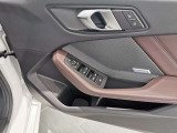 BMWプレミアムセレクション前橋では、高年式低走行モデルからMモデル、年式が経ちなかなかディーラーでは見かけないモデルまで幅広いラインナップで認定中古車を取り扱っております。品質に自信があります。