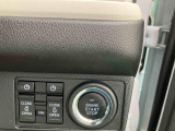 両側電動スライドドア