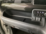 豊富に在庫を取り揃えています!軽自動車からミニバン、セダン、SUV、話題のハイブリッド車など続々入荷しております♪