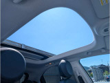 電動開閉式ソフトトップ