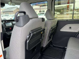 新車・中古車・カーリース♪軽自動車を買うなら軽自動車専門店『軽ワールド』にぜひお越しくださいませ♪当店は、和歌山県和歌山市の紀の川大橋の手前にお店がございます!皆様のご来店をお待ちしております!