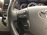 【ステアリングスイッチ】左です。ハンドルから手を離さず、運転に集中したまま手元でオーディオ操作等ができます。