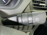 【オートライト】車外の明るさに応じて自動的にライトの点灯・消灯をしてくれます