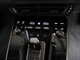 車両に関するお問合せは、ポルシェセンター神戸 六甲アイランド認定中古車センター TEL 078-846-3441までご連絡ください