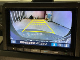 リアカメラ付で、後方をナビ画面で確認。車庫入れも安心です。もちろん、バックギアと連動しています。