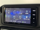 Bluetooth対応。CD/DVD再生機能付き。お好きな音楽を聴きながらのドライブは楽しいですね~♪