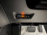 ナビに連動する2.0ナビ連動型ETC車載器が標準で装備されています。