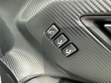 シートメモリー機能装備付きです。シートの位置をそれぞれ記憶しておく事ができるので、ご家族や、複数の方で車を乗られるオーナー様には、便利な機能です。