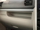 お客様にぴったりなおクルマをお選びいただけますように様々な展示車をご用意致しております!ダイハツの軽自動車だけではなく、他メーカー車やコンパクトカー・ミニバンなども数多く取り揃えております!