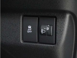 ◆VSA◆横滑り防止装置が装備されています。コーナーリング時の横すべりを抑える機能と、車両の急激な挙動変化を抑える機能で、安定した走行を実現しています。運転に安心とゆとりが出来ます。
