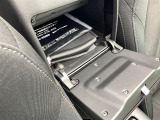 センターには、車検証入れが入れられます。