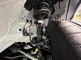 お車を安心してお乗りいただく為には、足回りの定期点検が欠かせません。サービスサポート(有償保証)では無料点検もご提供しており、安心のカーライフをお過ごしいただけるサポート体制が整っています。