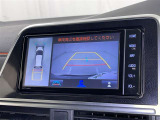 バックモニター付なので後退時に後方が見えるので安心。 車は構造上、死角がたくさんなので万が一を考えると必須ですね。 あくまで補助の為の装備、バックは目視で確認する事が重要ですよ。