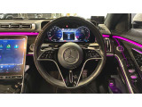 自動車保険に関しても、メルセデス・ベンツ専用のプログラムをご用意しております。飛び石や落下物などでのフロントガラスの修理が必要となった場合、最大で9万円分の補償を致します。