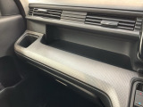 豊富に在庫を取り揃えています。 軽自動車からミニバン、セダン、SUV、話題のハイブリッド車などなど続々入荷中です!