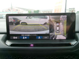 バックカメラで後方を映すので車庫入れも安心☆彡マルチビューシステムで上からの映像で更に安心